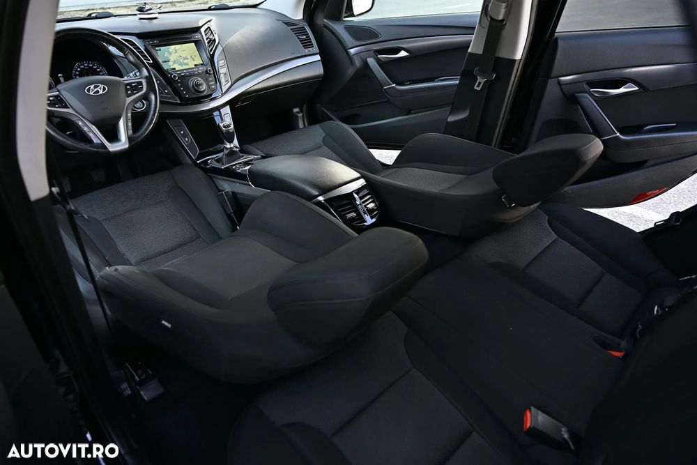 Hyundai i40 Kombi 1.7 CRDi Premium - 11