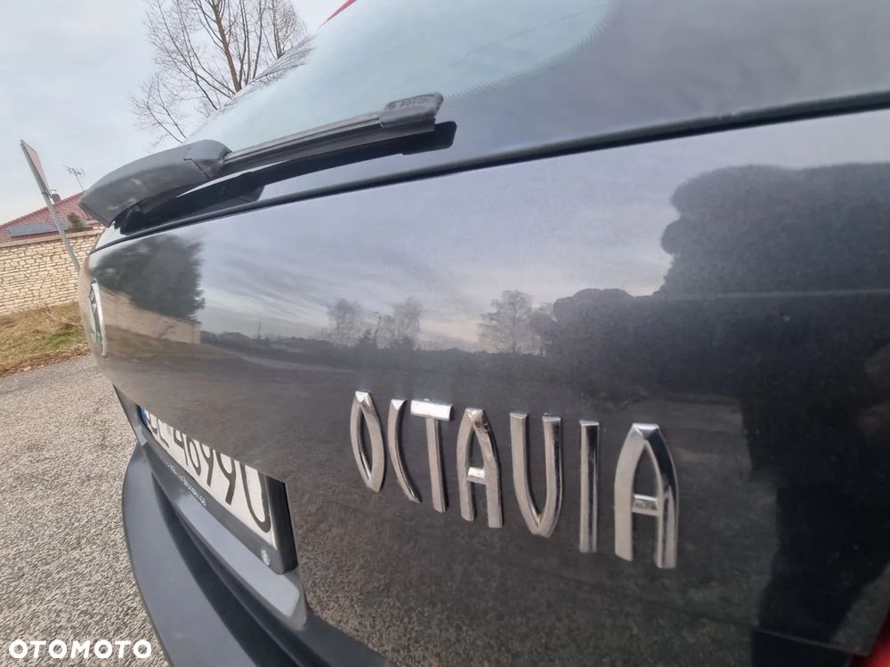 Skoda Octavia 1.6 Ambiente EU5 - 12