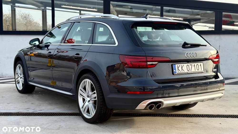 Audi A4 Allroad 2.0 TDI Quattro S tronic - 11