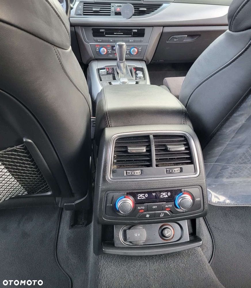 Audi A6 Avant 2.0 TDI Ultra S tronic - 10