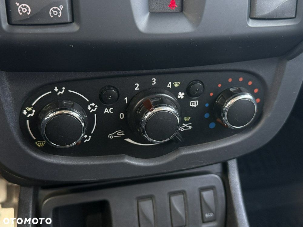 Dacia Duster 1.6 Ambiance - 22