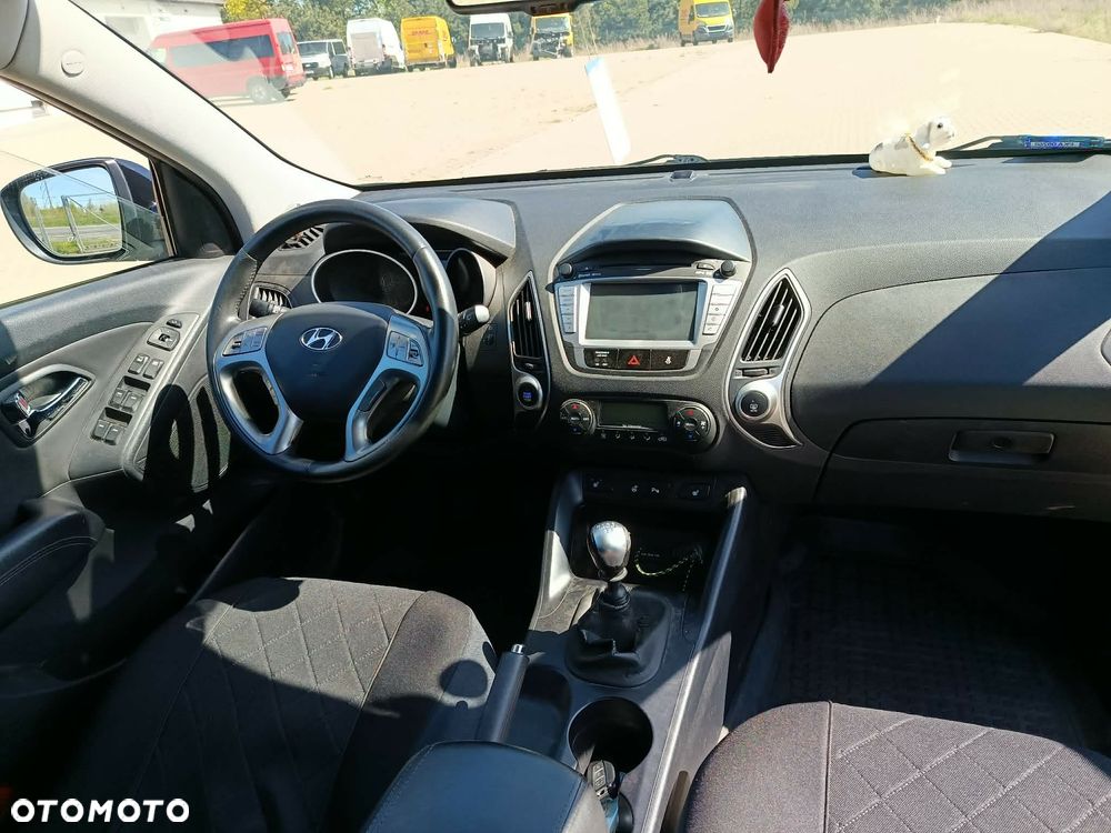 Hyundai ix35 - 11