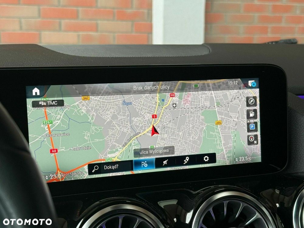 Mercedes-Benz GLA - 21