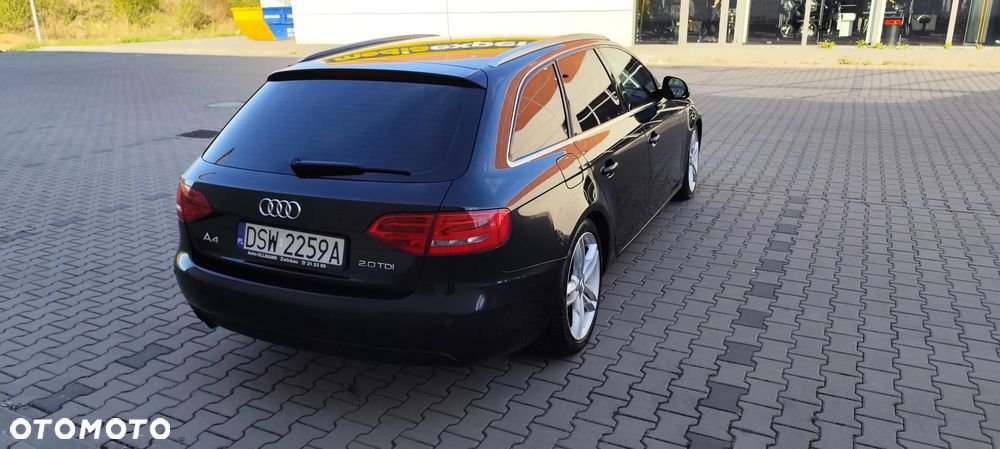 Audi A4 Avant 2.0 TDI - 4