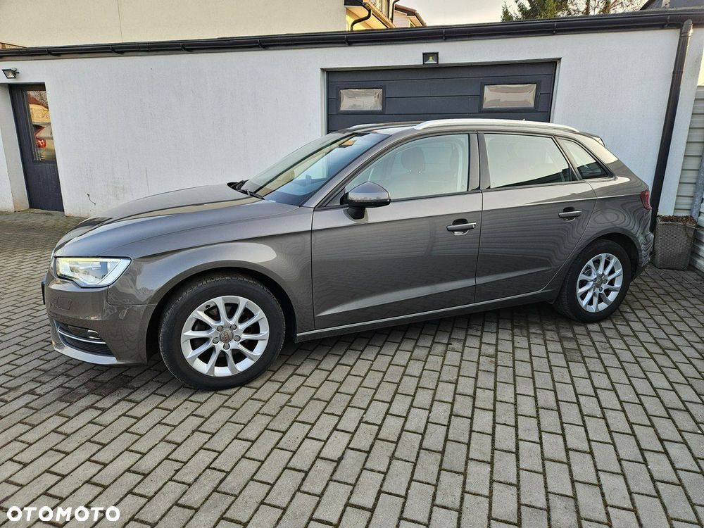 Audi A3 Sportback 1.4 TFSI Attraction - 12