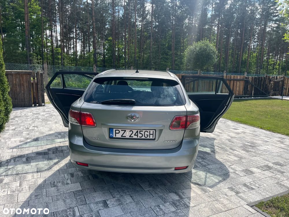 Toyota Avensis 2.0 D-4D Sol+NAVI - 6