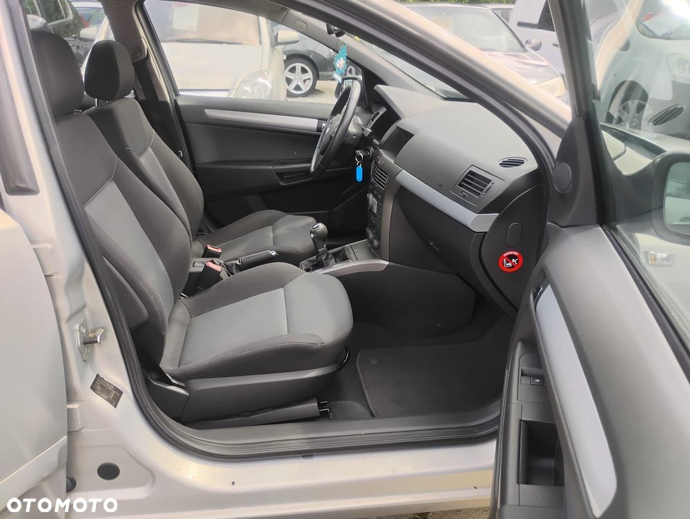 Opel Astra - 24