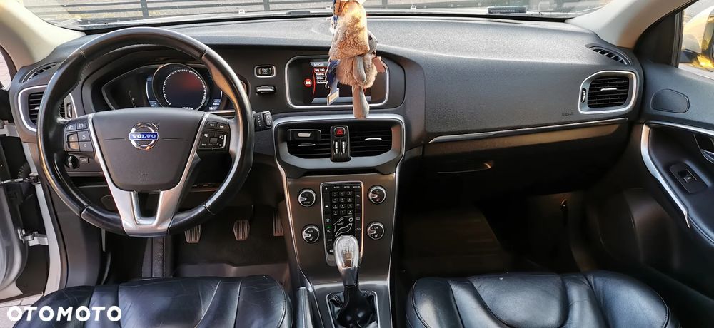 Volvo V40 D2 - 6