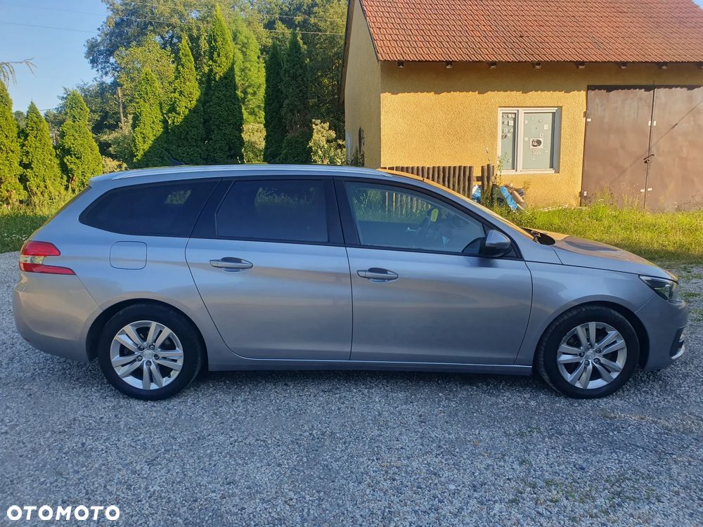 Peugeot 308 1.6 BlueHDi Allure S&S - 21