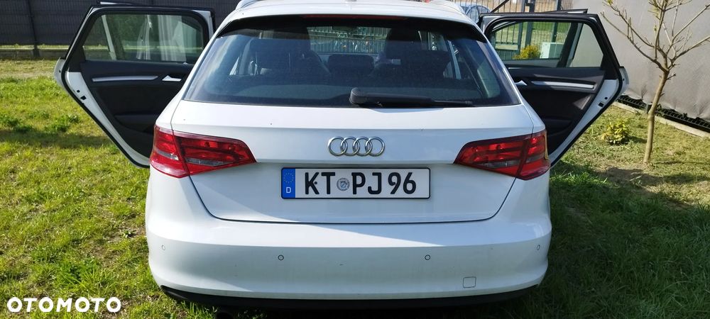 Audi A3 Sportback 1.6 TDI Ambition - 4