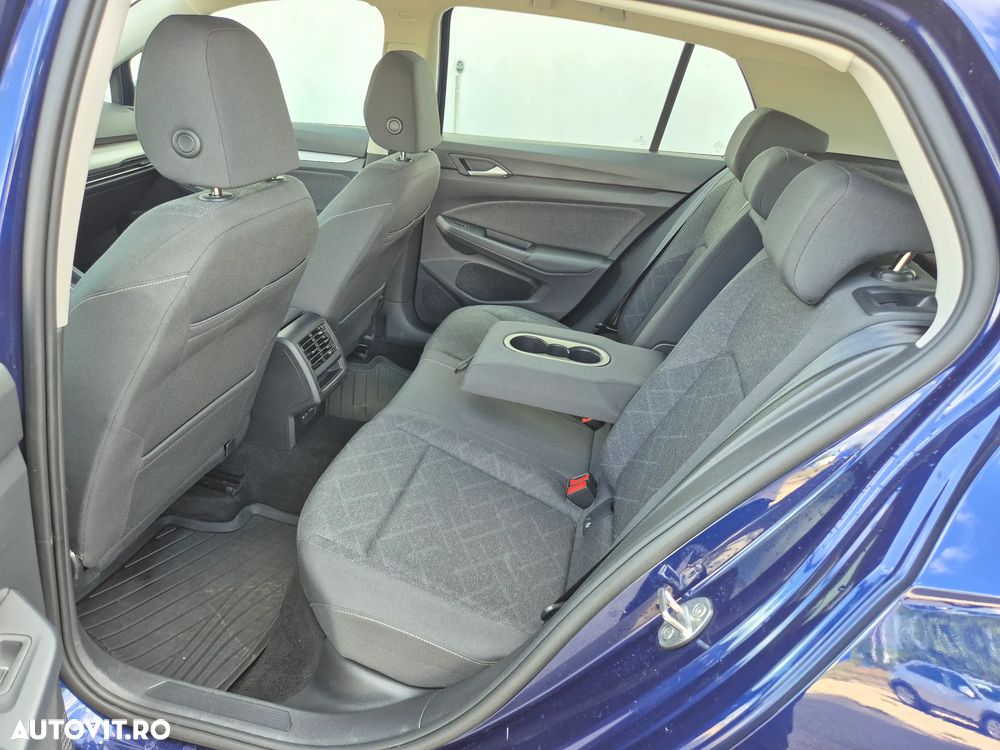Volkswagen Golf 1.0 eTSI DSG MHEV Life - 12
