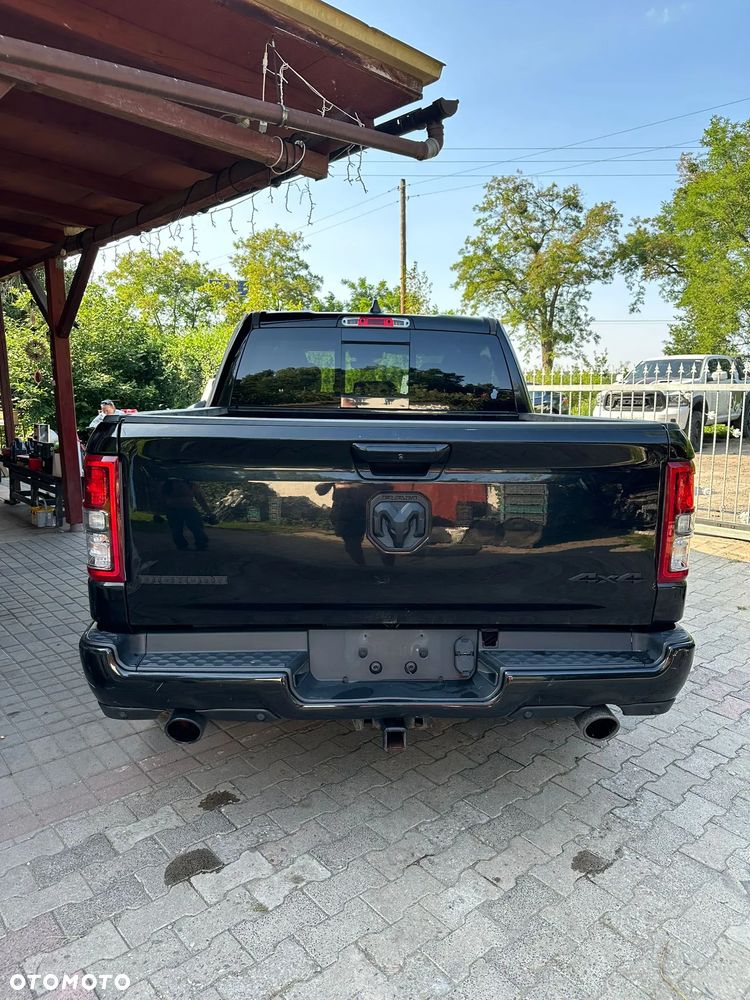 RAM 1500 Crew Cab Shortbed Bighorn - 4