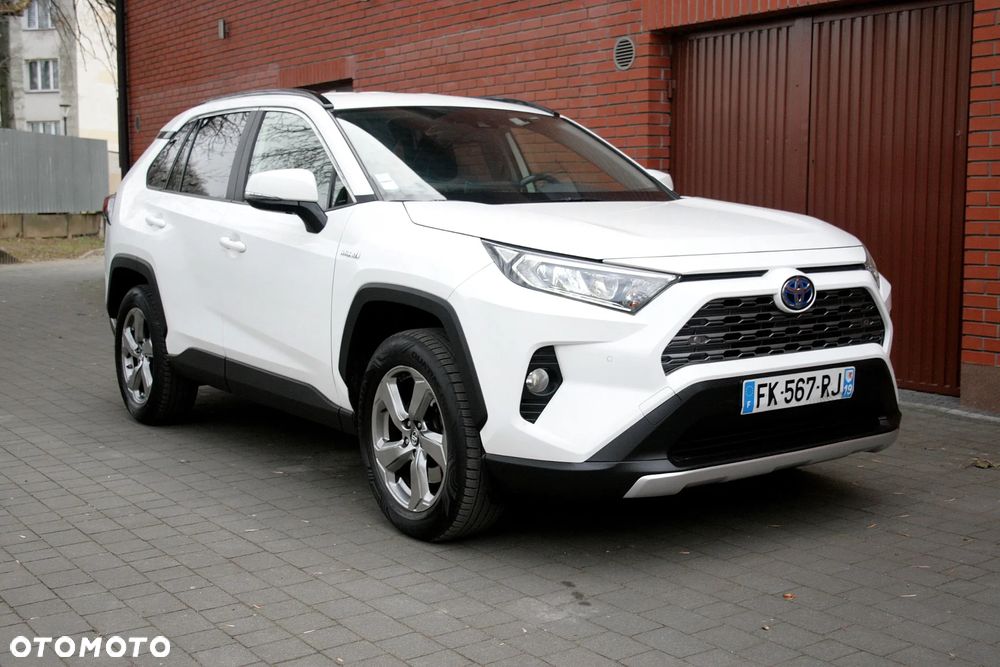 Toyota RAV4 - 8