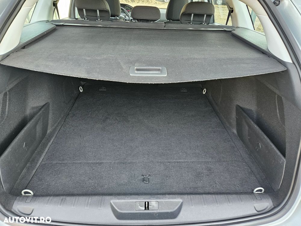 Peugeot 308 SW BlueHDi 120 EAT6 Stop & Start Active - 11