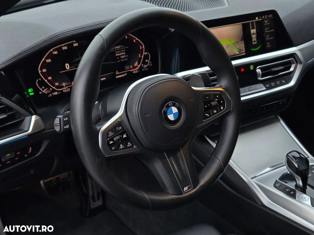 BMW Seria 3 330e iPerformance M Sport - 27