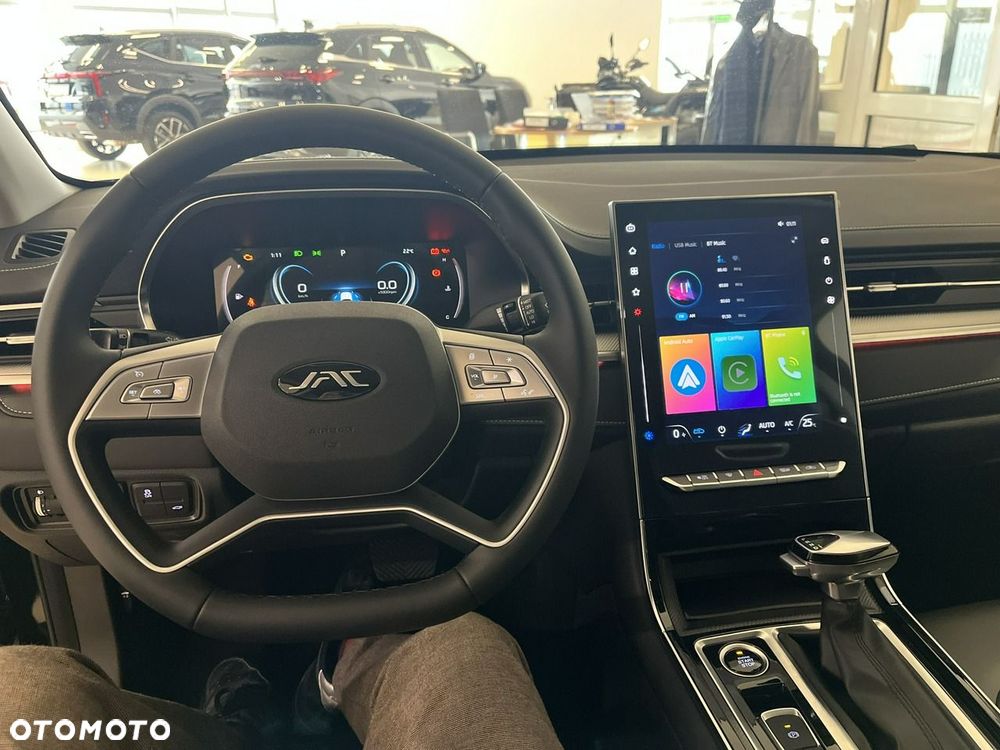JAC J7 Plus CVT - 10