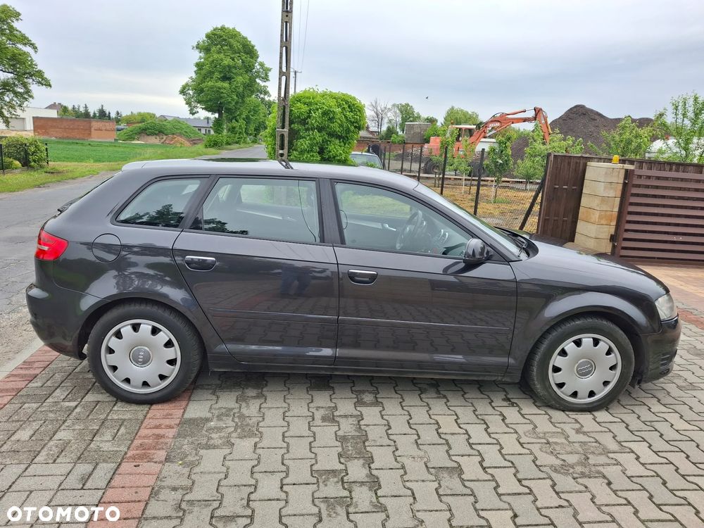 Audi A3 Sportback 1.4 TFSI Attraction - 6