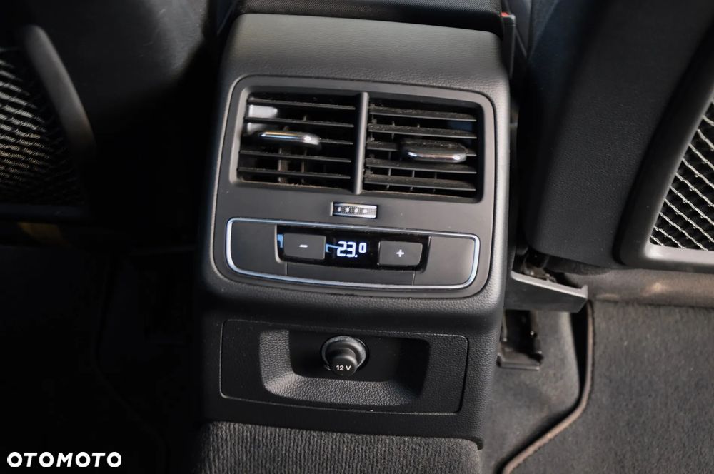 Audi A4 Limousine 35 TFSI mHEV Advanced S tronic - 32