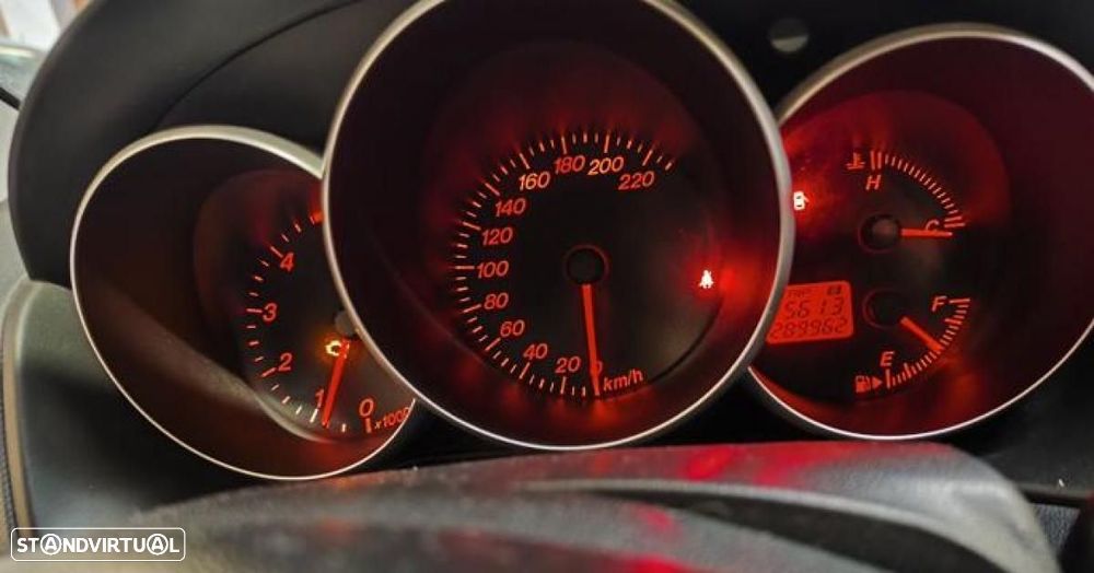 Mazda 3 Hatchback - 5