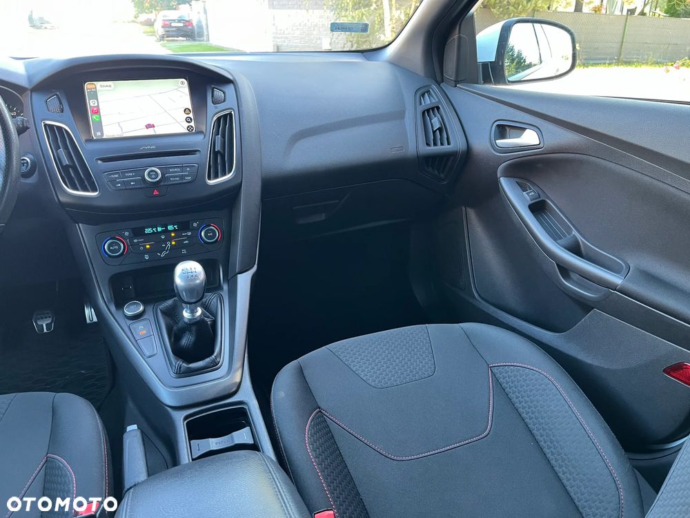 Ford Focus - 11
