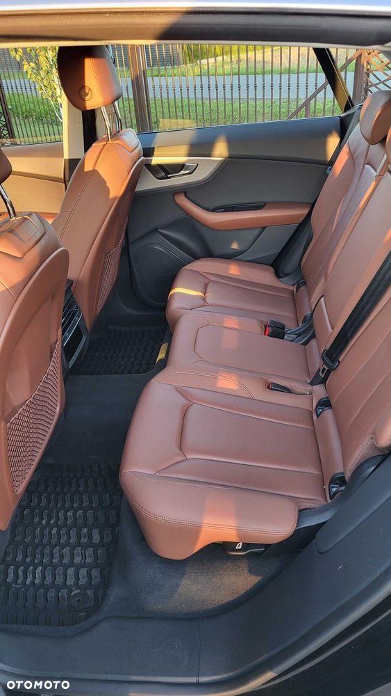 Audi Q8 - 6