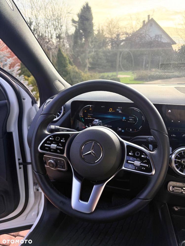 Mercedes-Benz GLA 250 8G-DCT Progressive - 16