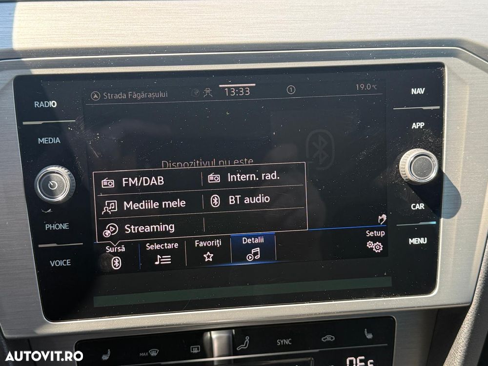 Volkswagen Passat 2.0 TDI SCR DSG Comfortline - 19