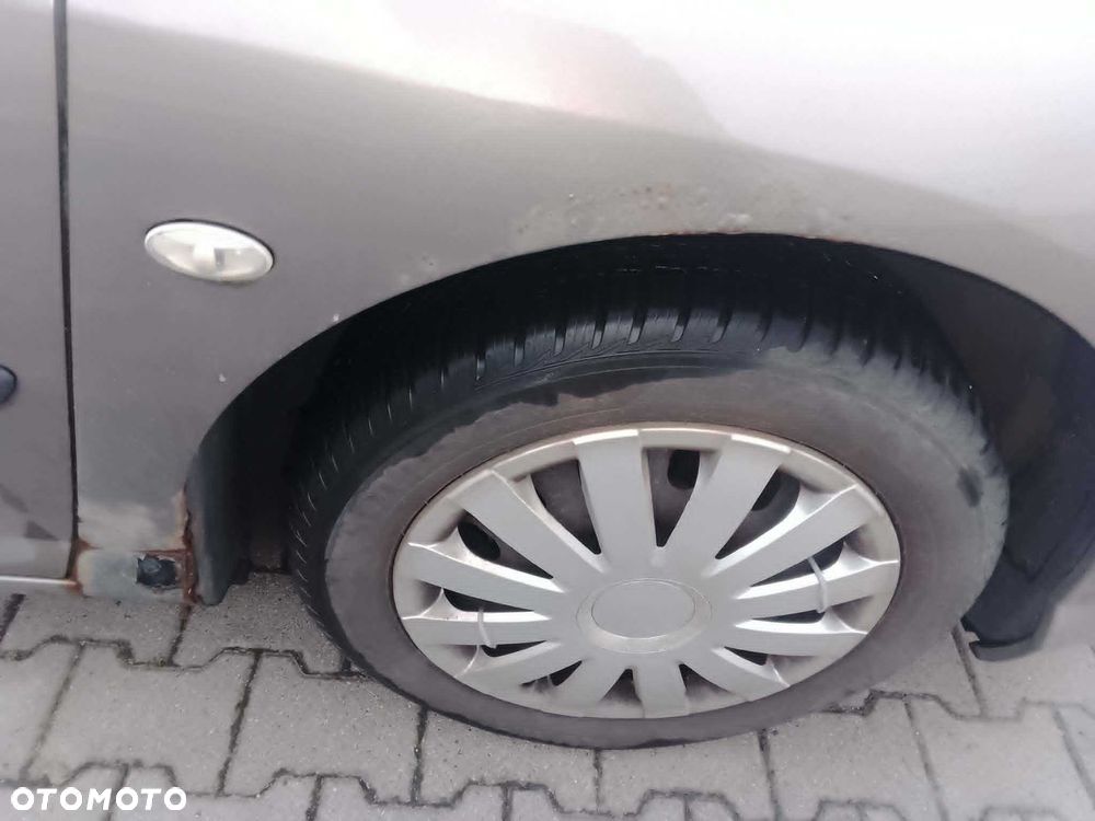 Peugeot 407 - 5