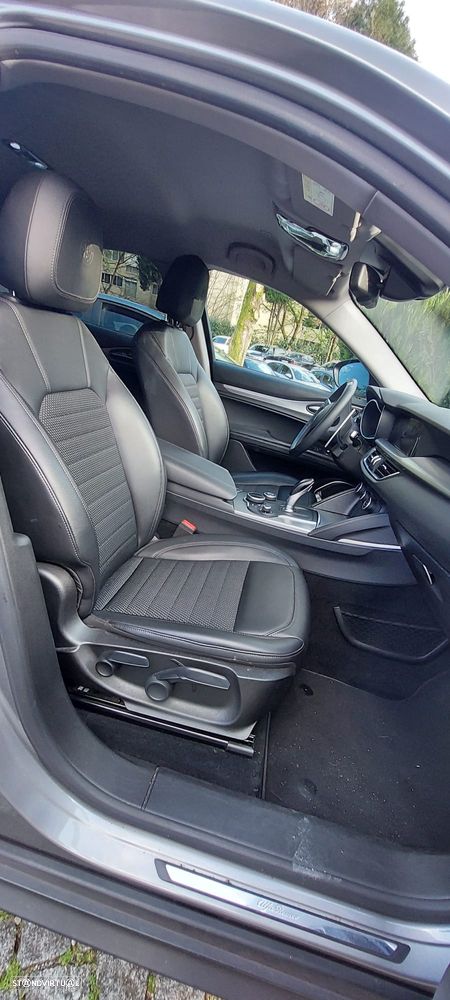 Alfa Romeo Stelvio 2.2 D Super AT8 - 12