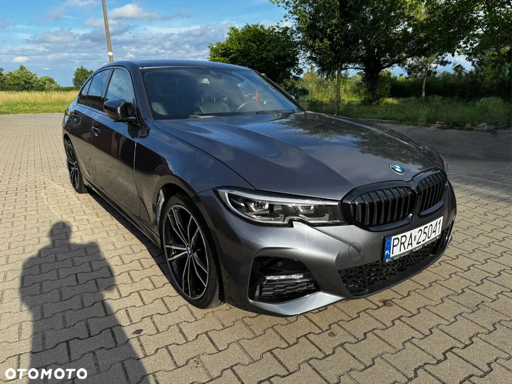 BMW Seria 3 330i xDrive M Sport - 4
