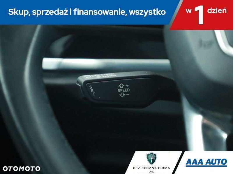 Audi Q3 - 18