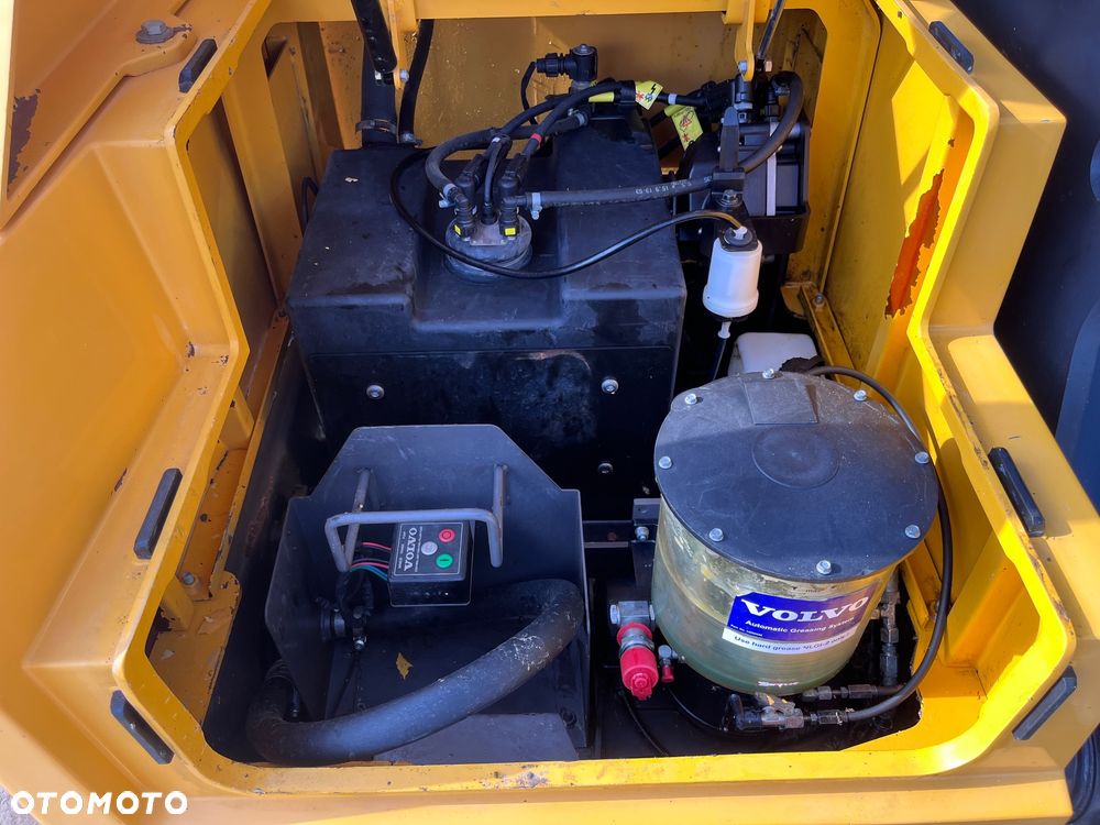Volvo EC300EL - 19