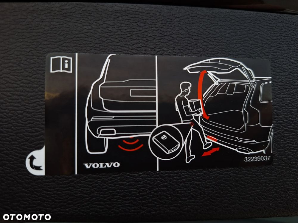 Volvo V60 D4 Momentum Pro - 14