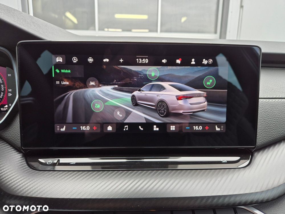 Skoda Octavia 1.5 TSI mHEV Sportline DSG - 32