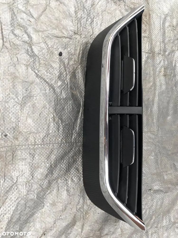 SKODA OCTAVIA IV KRATKA NAWIEWU ŚRODKOWA 5E3820951 G - 1