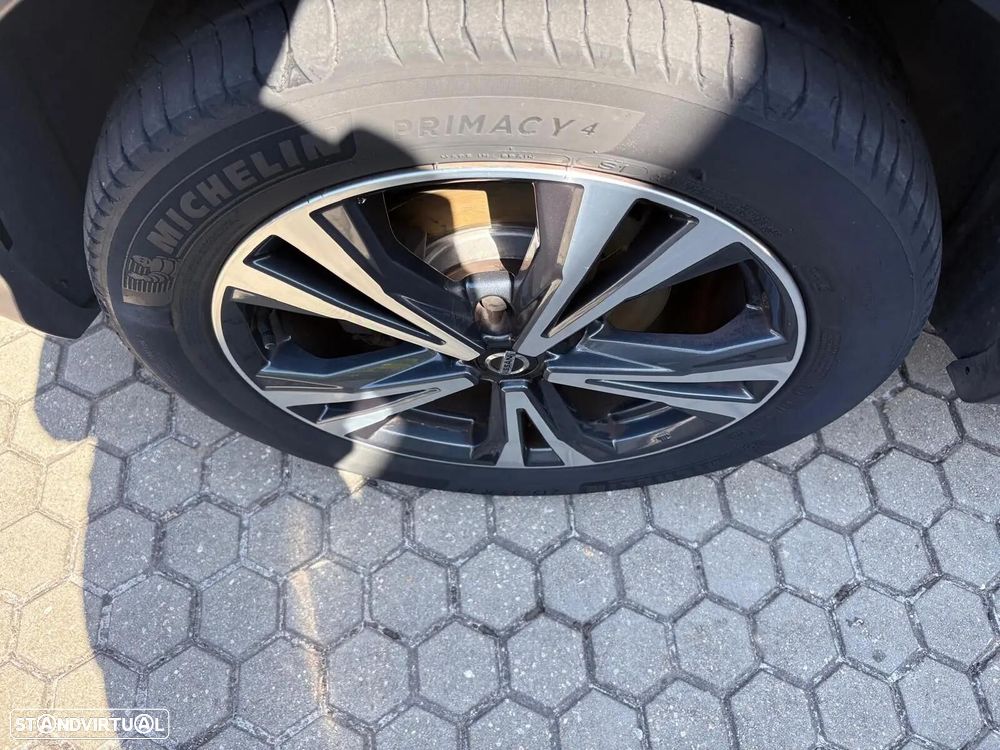 Nissan Qashqai 1.5 dCi N-Connecta J18 - 13