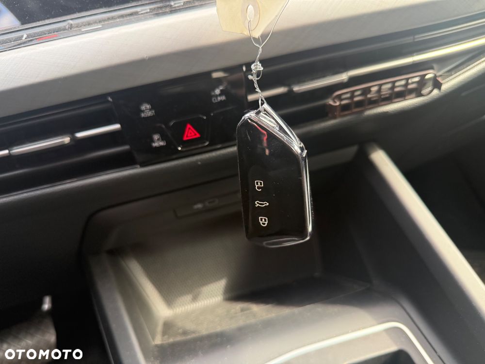 Volkswagen Golf - 10