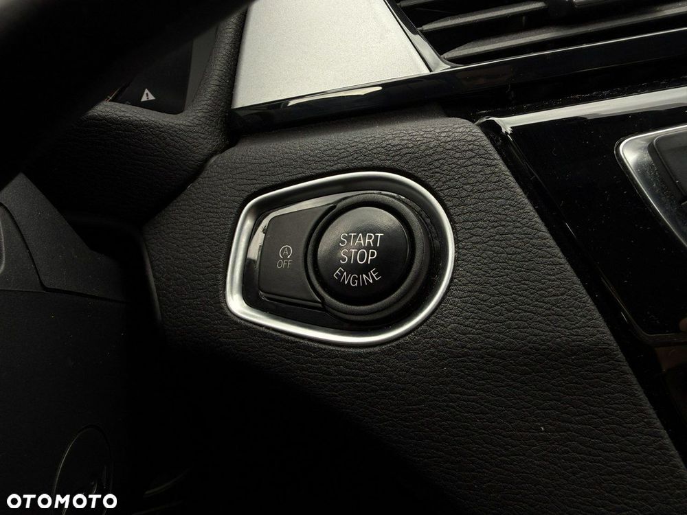 BMW X1 sDrive18i Business Edition - 26