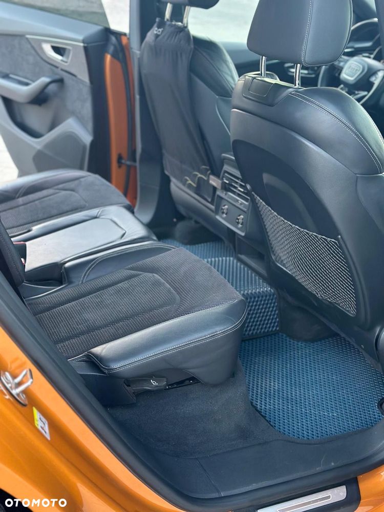 Audi Q8 - 10