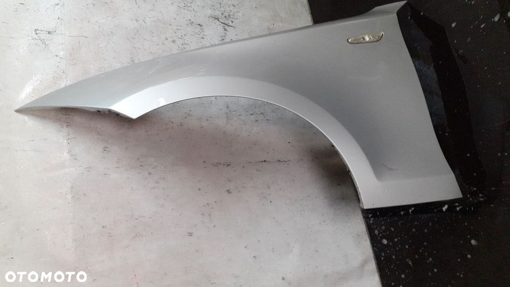 * BŁOTNIK PRZEDNI PRZOD  LEWY BMW 1 E81 E82 E87 E88 TITANSILBER 354 - 3