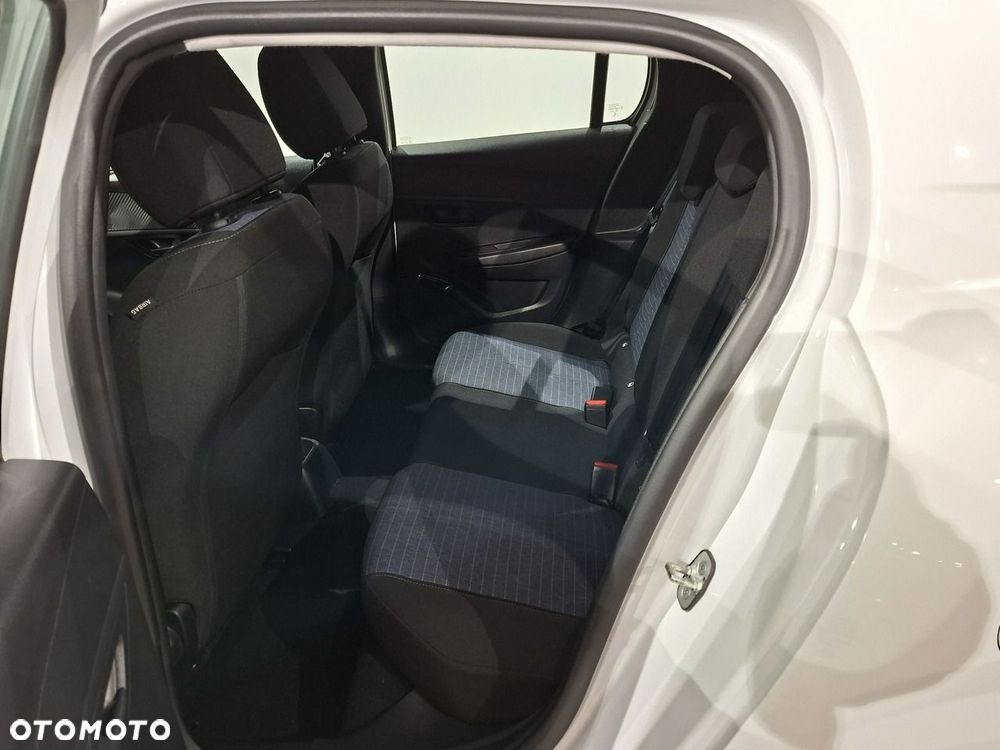 Peugeot 208 - 26