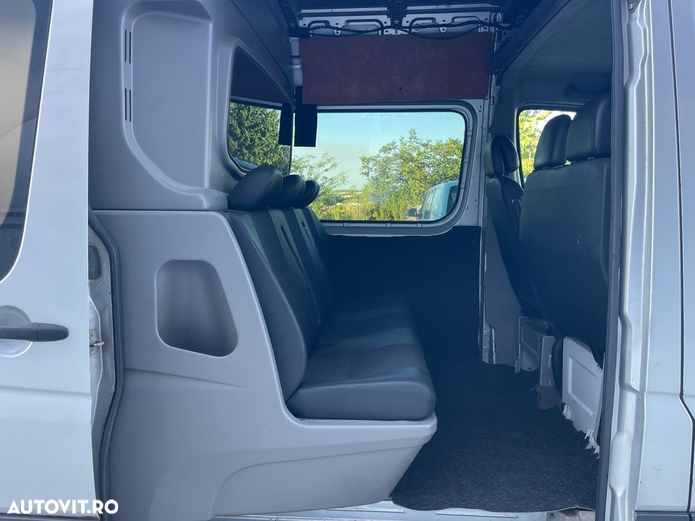 Mercedes-Benz Sprinter - 10