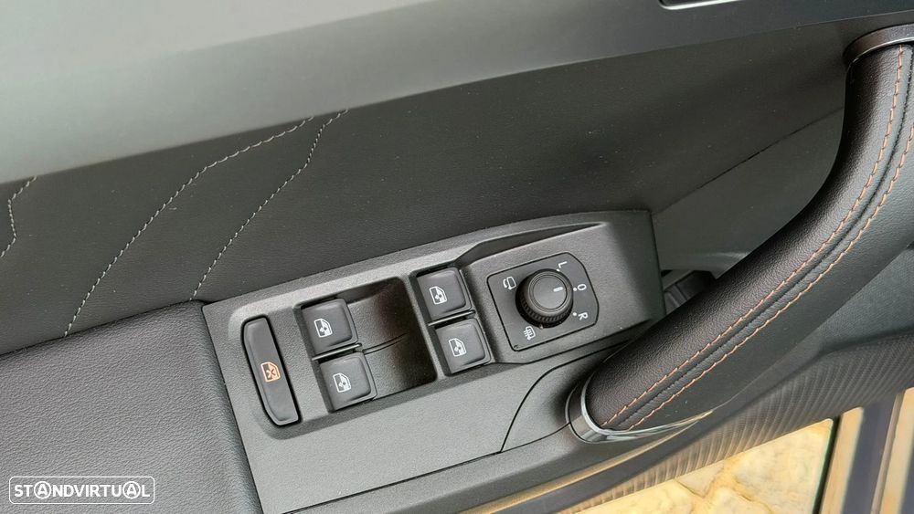 Cupra Formentor 1.4 e-Hybrid DSG VZ - 17