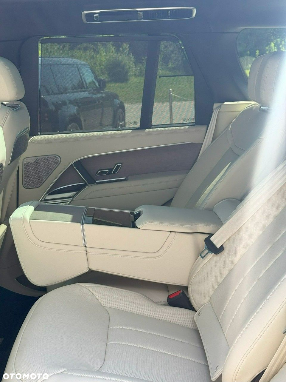 Land Rover Range Rover - 23