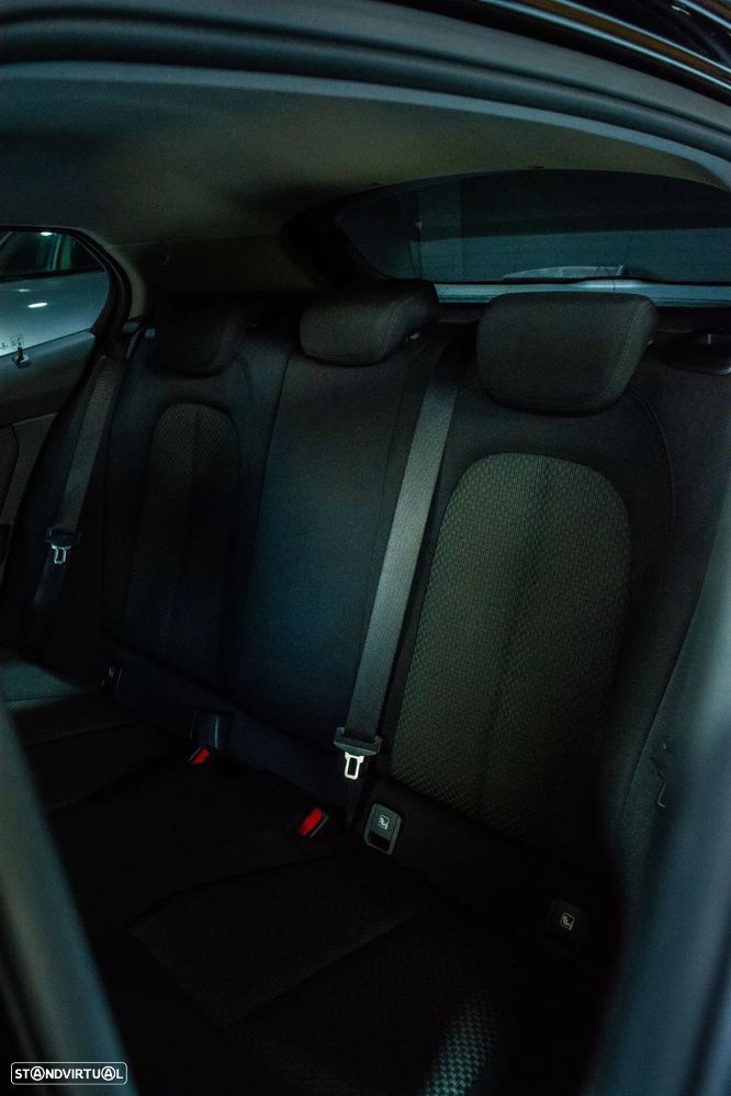 BMW 116 d Advantage Auto - 13