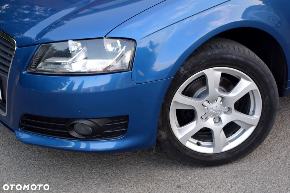 Audi A3 3-drzwiowe 1.6 Ambiente - 17