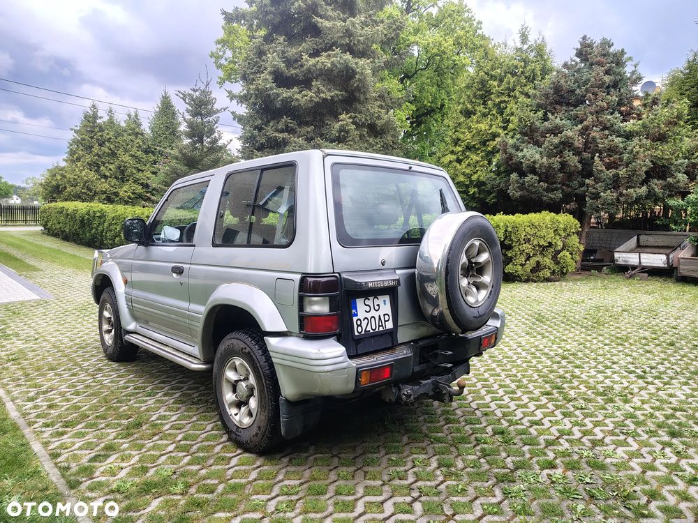 Mitsubishi Pajero - 8
