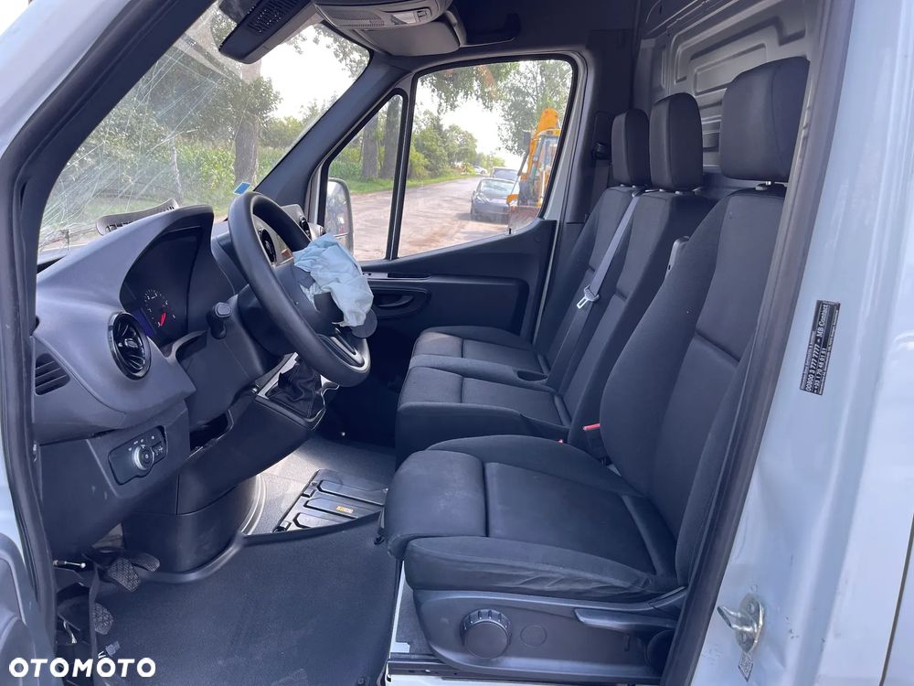 Mercedes-Benz Sprinter 315 CDI 2022 ROK_Nowy Model W 907_2.0 CDI 150 KM_L2H2 ŚREDNIAK ŚREDNI - 19