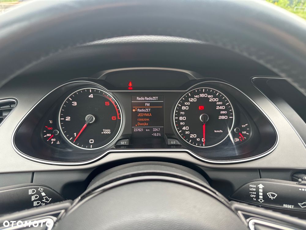 Audi A4 Avant 2.0 TDI DPF quattro Attraction - 27