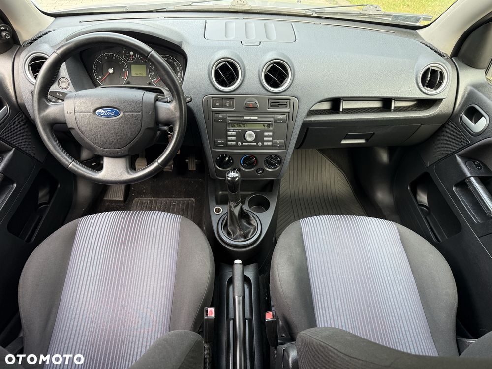 Ford Fusion - 5